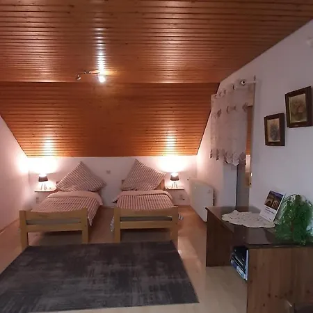 Yahya Apartament *
